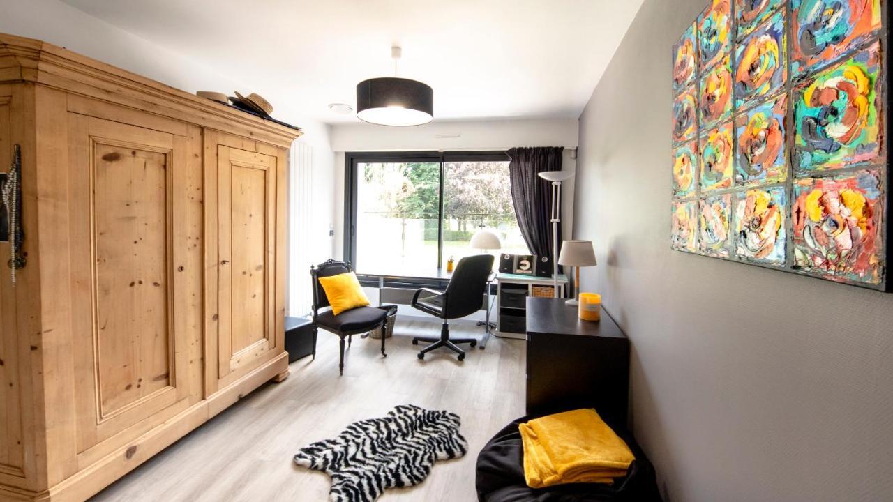 Le Champ Du Renne Bed & Breakfast Le Mans Bagian luar foto